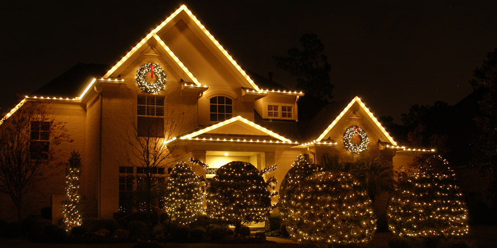 Beautiful holiday lighting on residential property